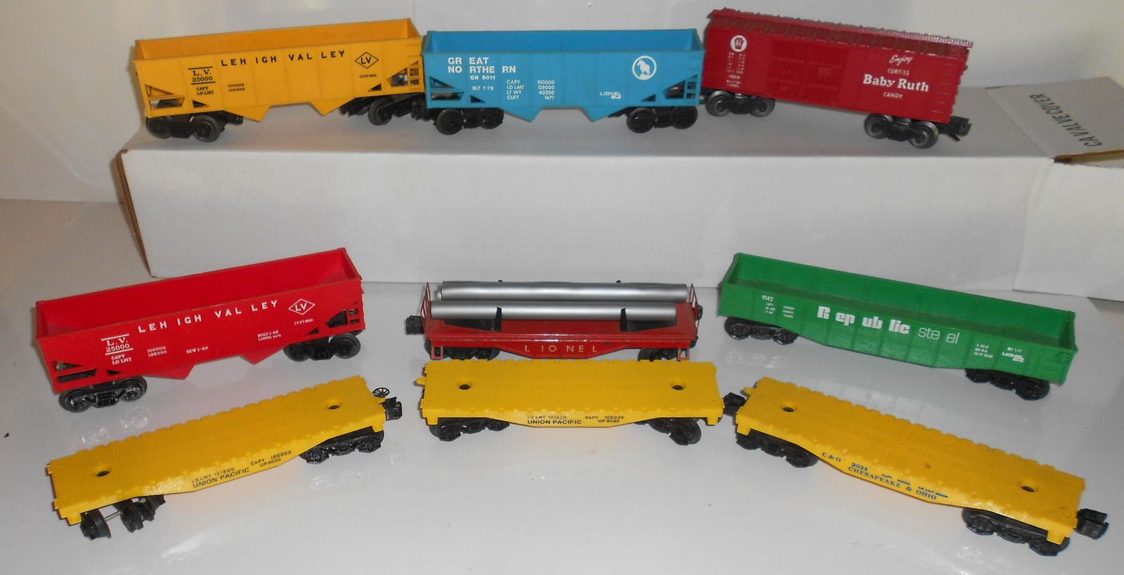 Lionel 9 Loose Freight Cars - PRR Baby Ruth (1 of 2)