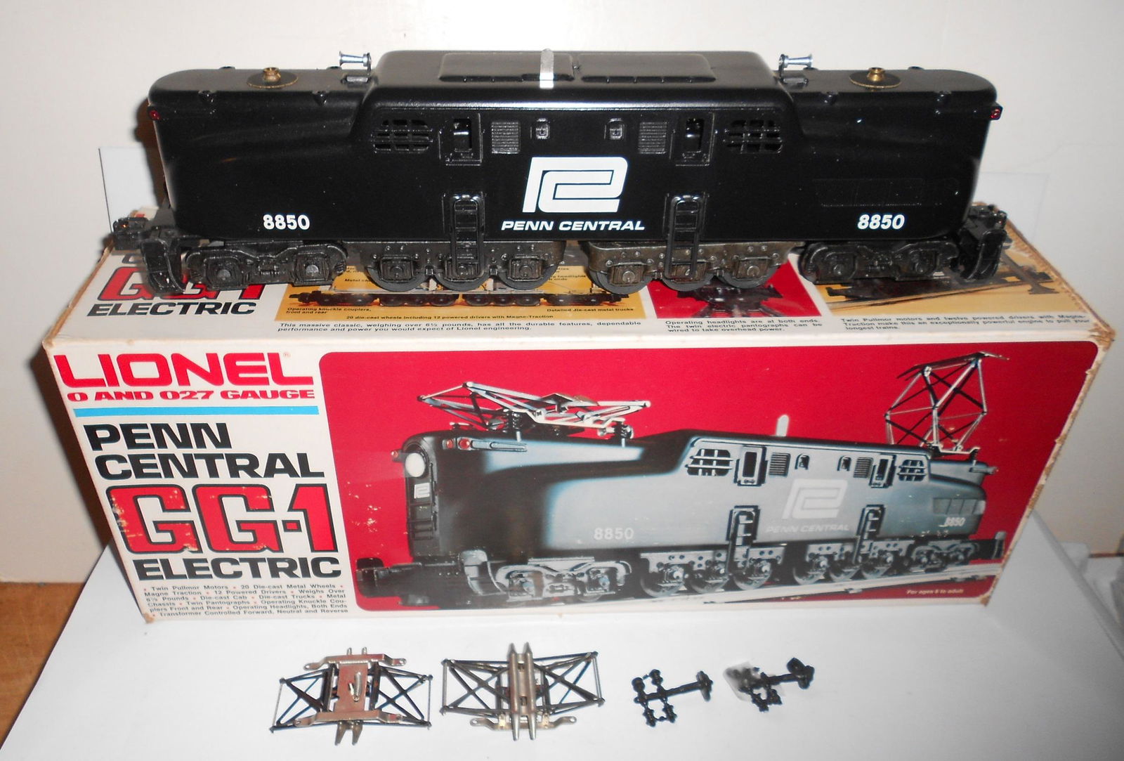 Lionel Penn Central GG-1 Electric Locomotive (1 of 6)