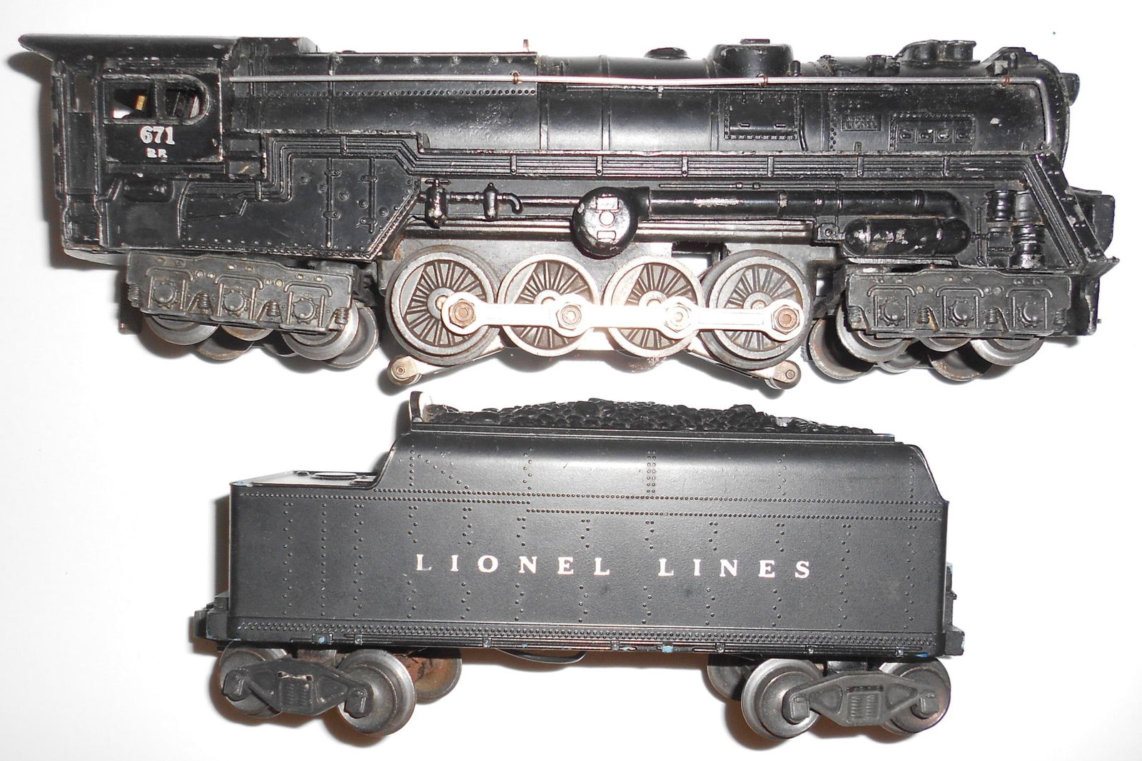 Lionel Steam Locomotive 971, 6466W Tender (1 of 6)