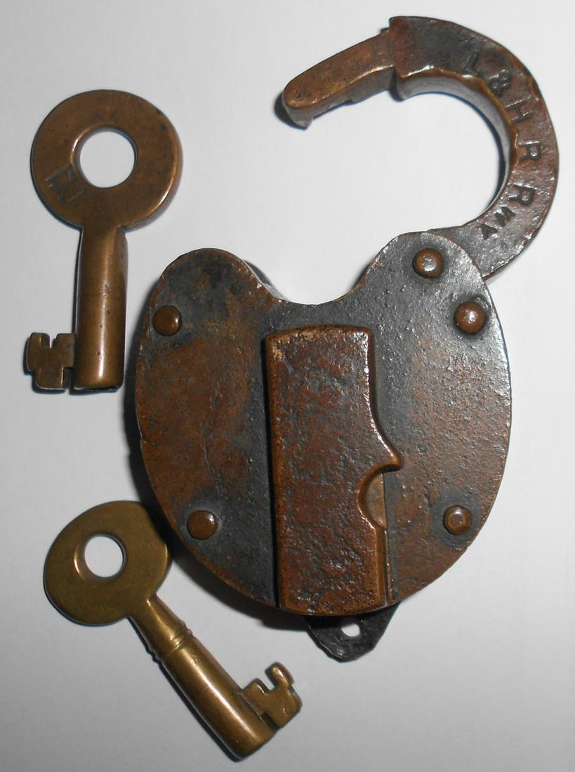 Lehigh & Hudson River Railway Brass Lock & Key (1 of 3)