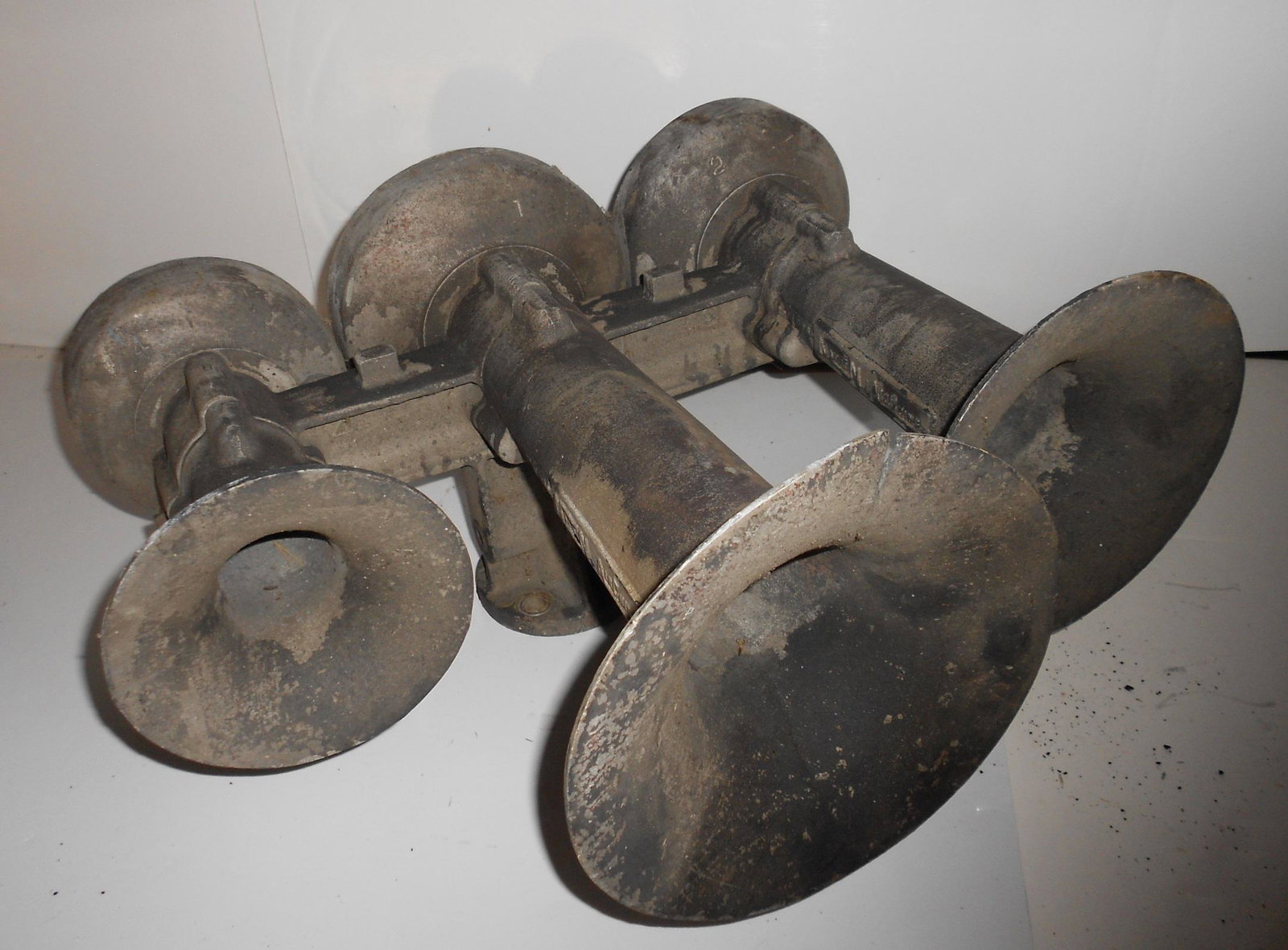 Nathan Diesel Loco 1-2-4 Three Bell Air Chime Horn (1 of 7)