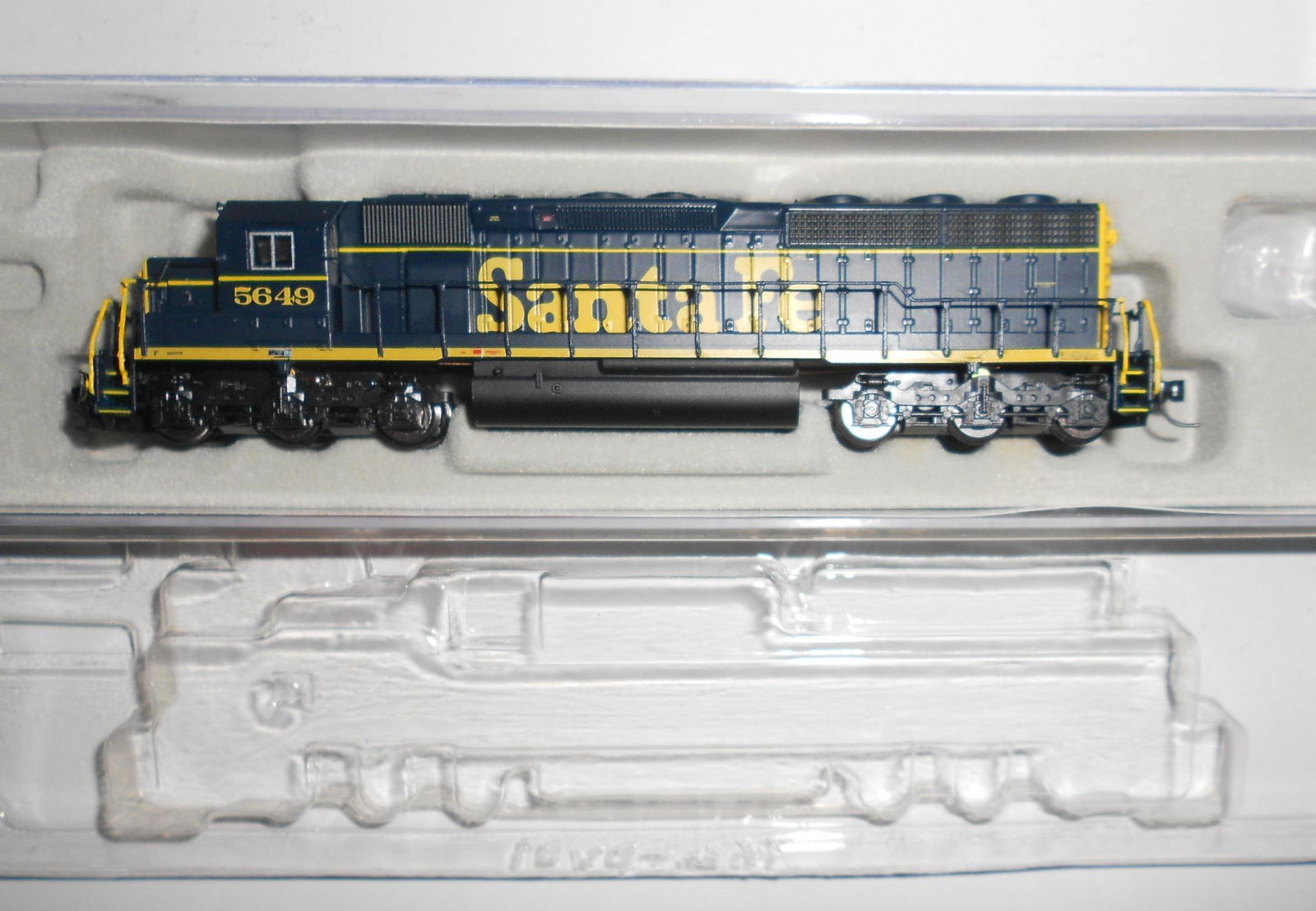 N Scale Intermountain ATSF SD45-2 DCC Ready (1 of 3)