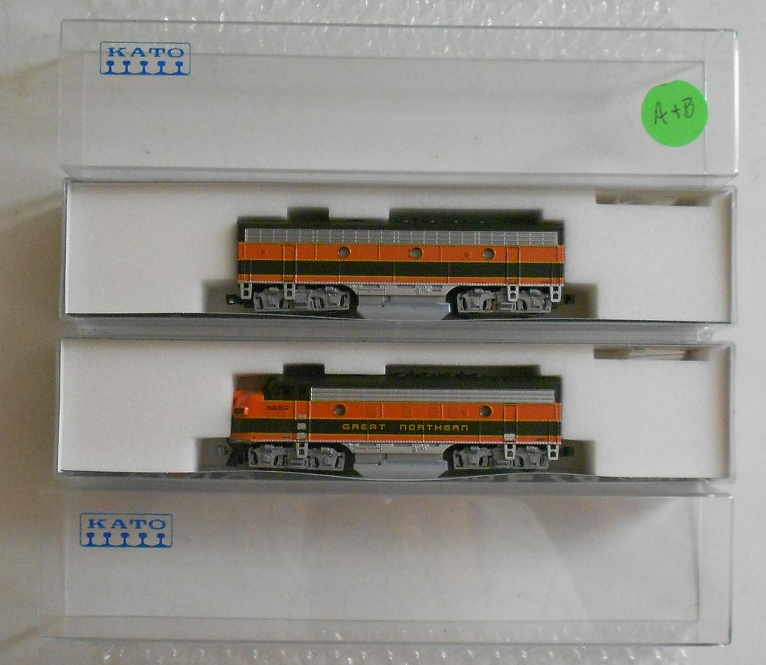 N Scale Kato GN F7 A&B Diesel Locomotives (1 of 3)