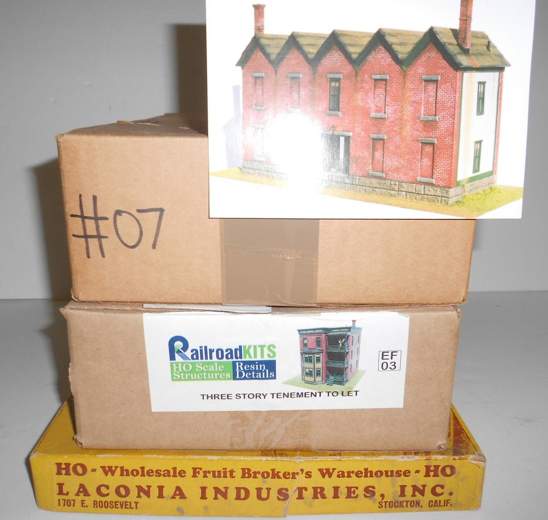 HO Scale Structure Kits (3) Laconia + 2 Fulasz (1 of 3)