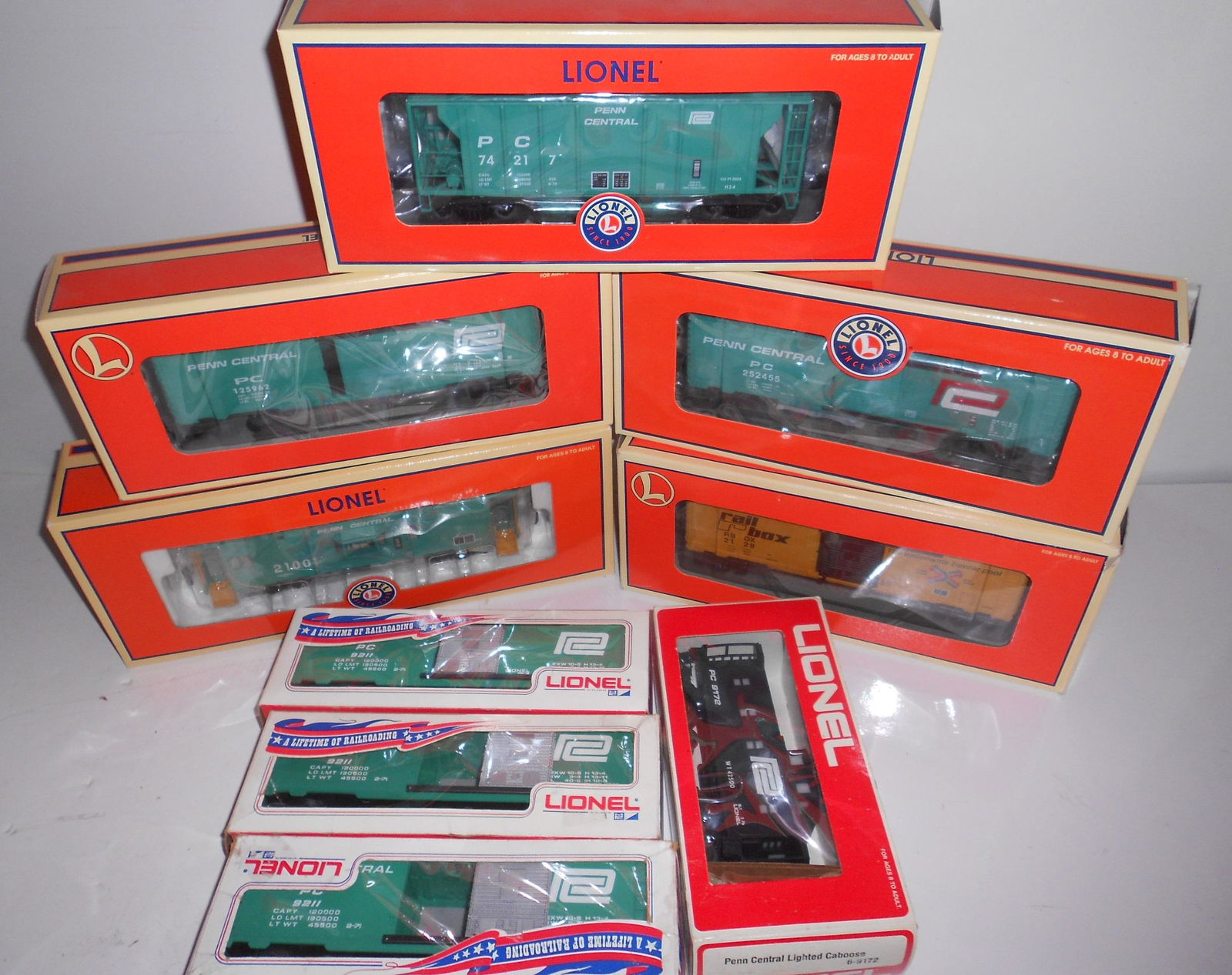 Lionel Boxed Freight Cars (9) (1 of 2)