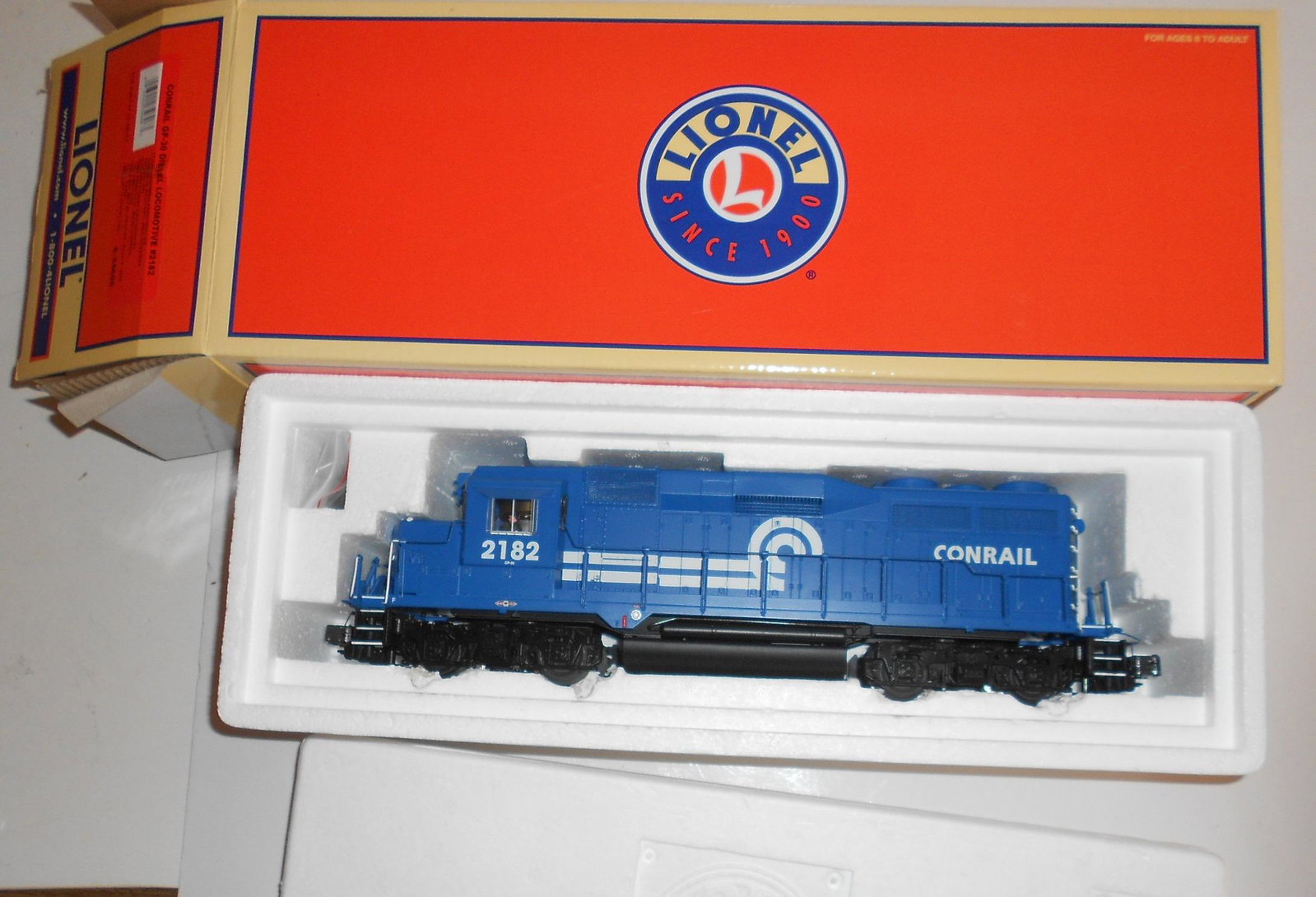 Lionel Conrail GP-30 Locomotive 6-34606: Lionel 6-34606 Conrail GP-30 diesel locomotive as Conrail #2182. Inner Styrofoam is fine, box has minor rubbing.