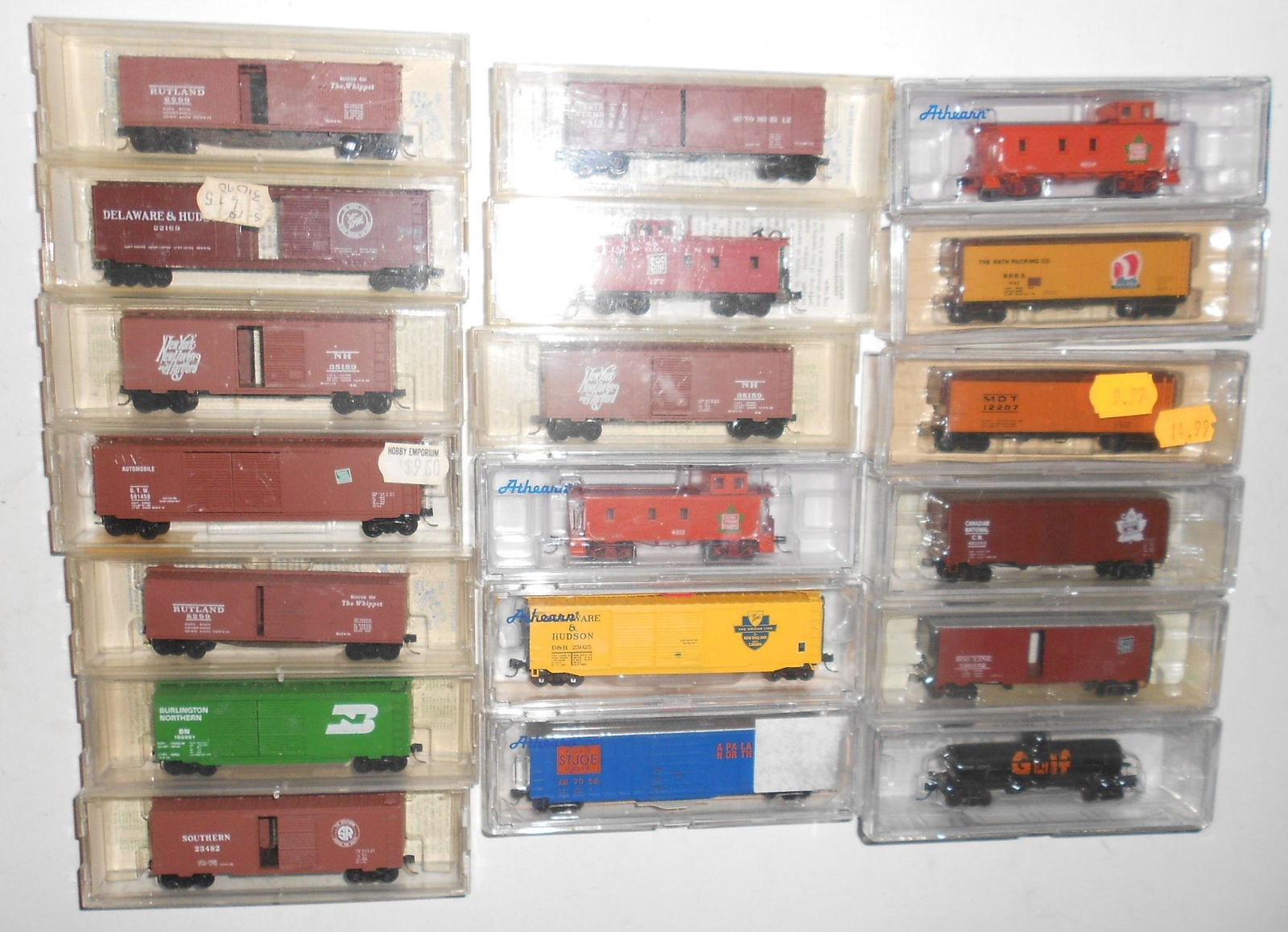 N Scale 19 Micro Trains, Kadee, Athearn Cars (1 of 3)