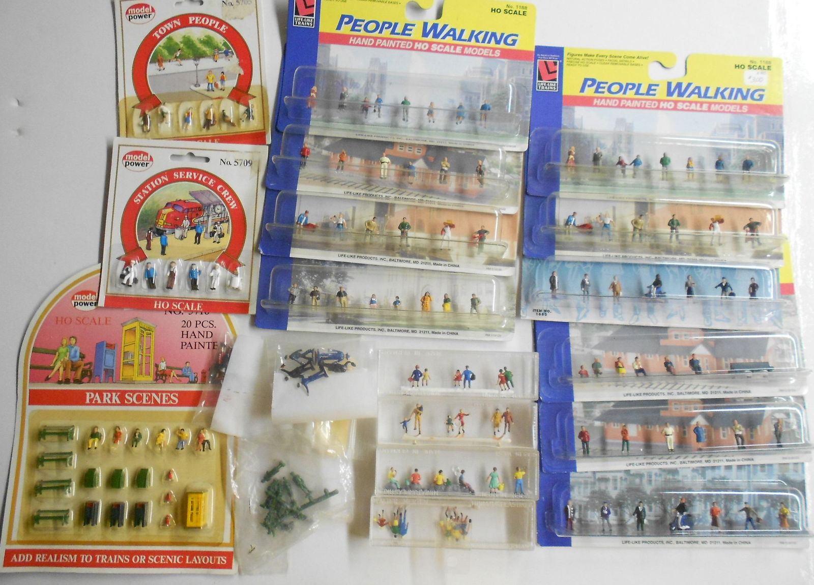 HO Scale - LifeLike and Model Power Figures (1 of 3)