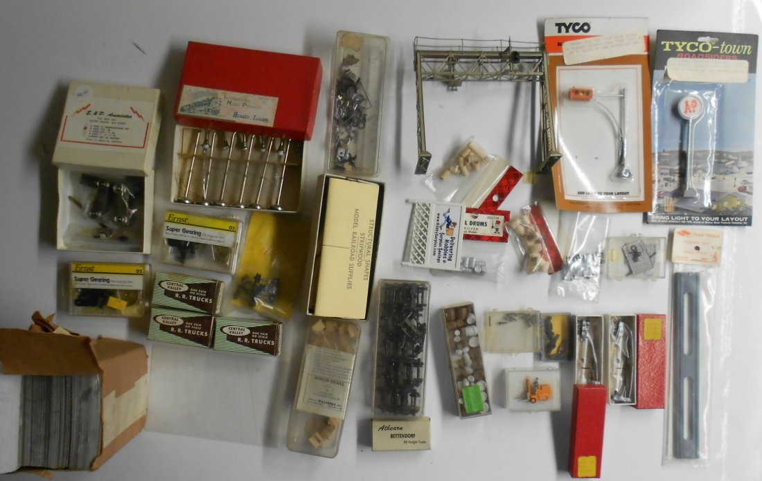 HO Scale Details, Acetate sheets, Signal Bridge, more: An interesting group of HO scale details and accessories. Fine double track metal signal bridge, older signals (boxed) more.
