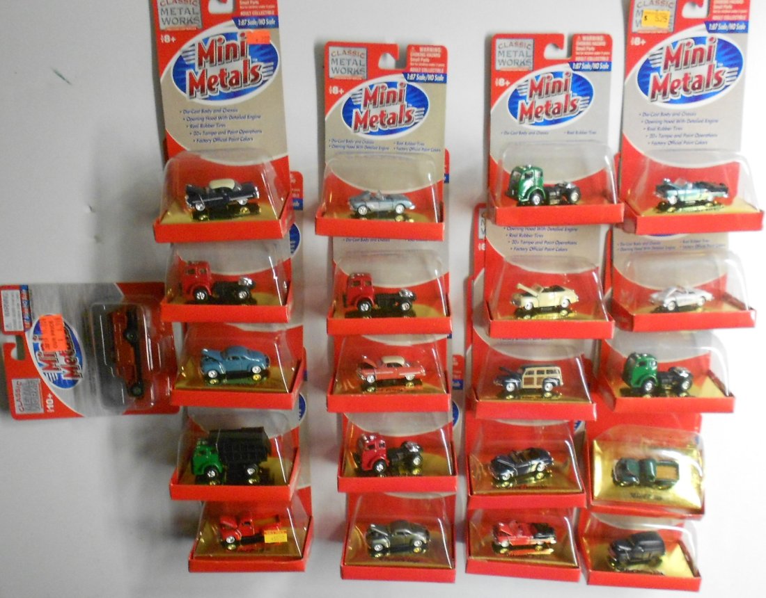 HO Scale Mini Metals Vehicles (21) (1 of 3)