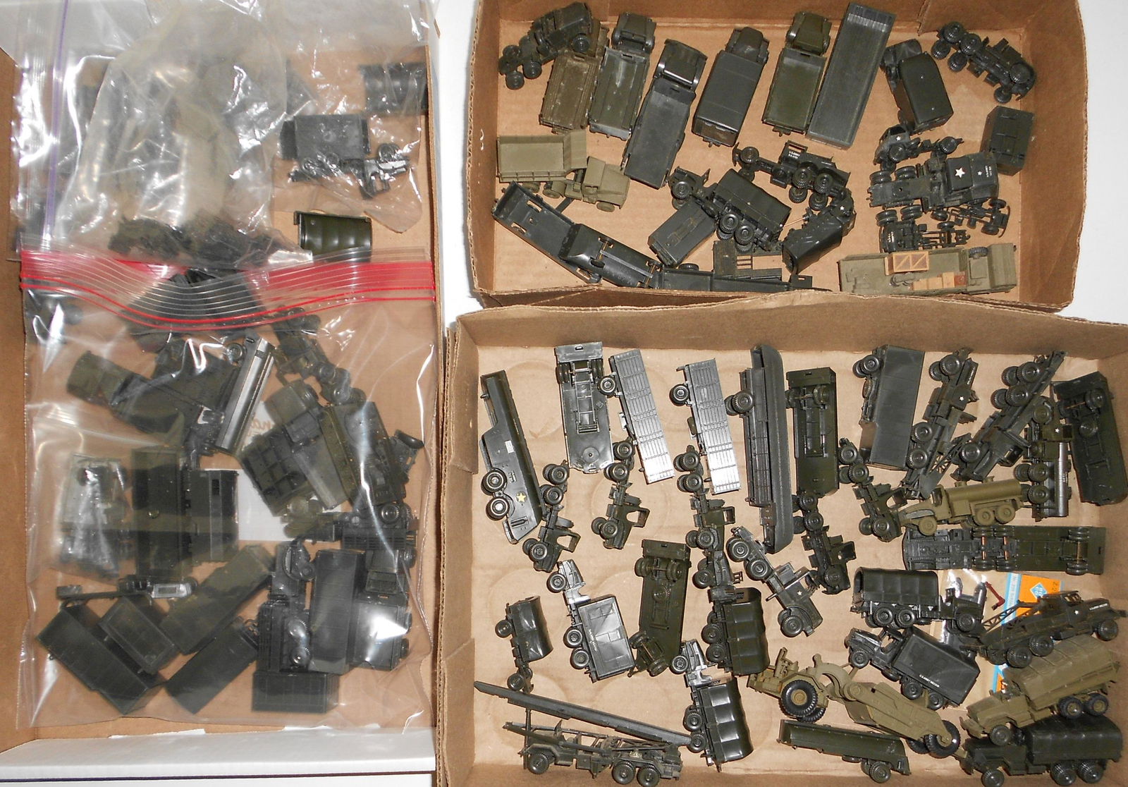 HO Scale Roco Miiitary Vehicles (lots) (1 of 3)