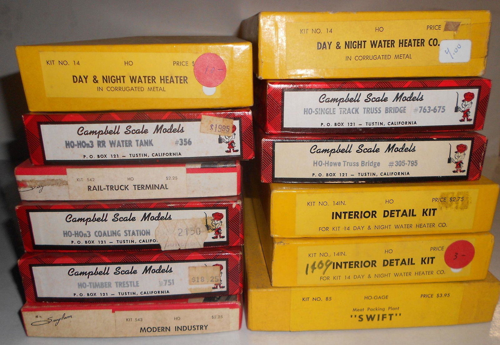 HO Scale Structure Kits (12) Campbell, Suydam (1 of 3)