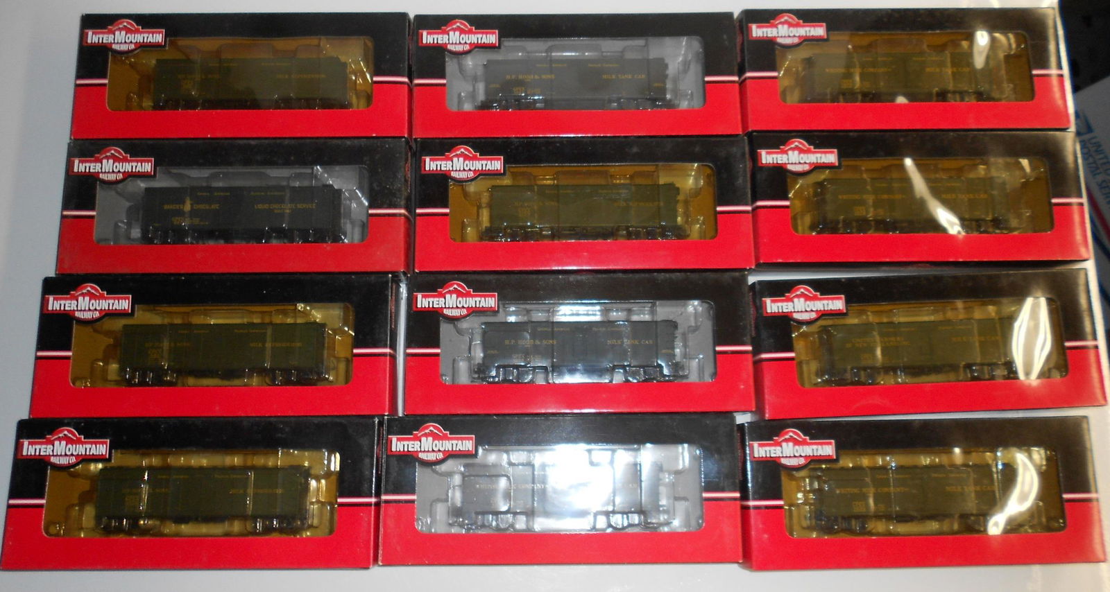 HO Scale 12 Intermountain Milk Cars: Hood, Whiting (1 of 2)