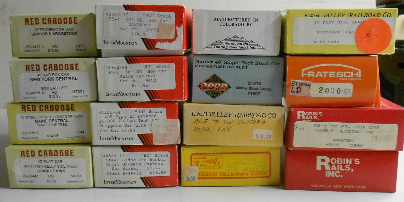 HO Scale 16 Car Kits: Intermountain, Red Caboose, more (1 of 1)