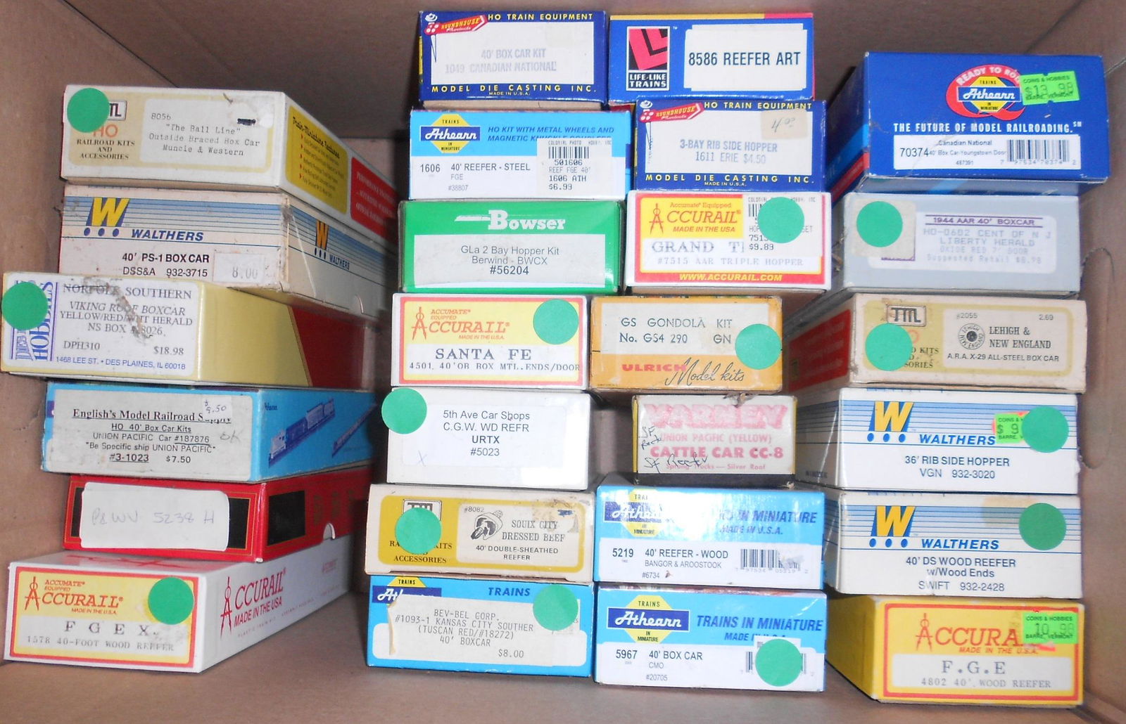 HO Scale Built Up Kits (26) Oldies included (1 of 1)