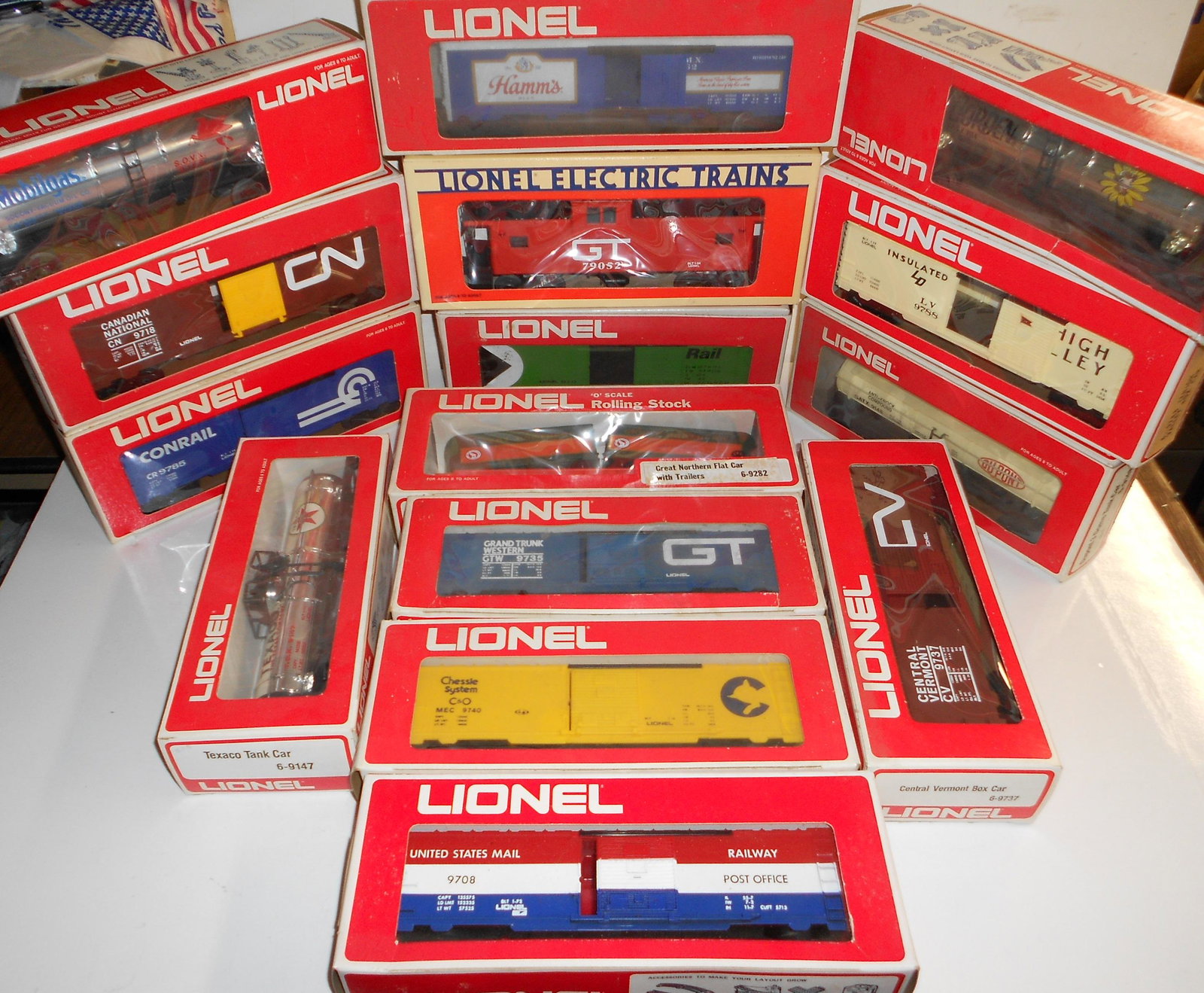Lionel Boxed Freight Cars (15) (1 of 2)