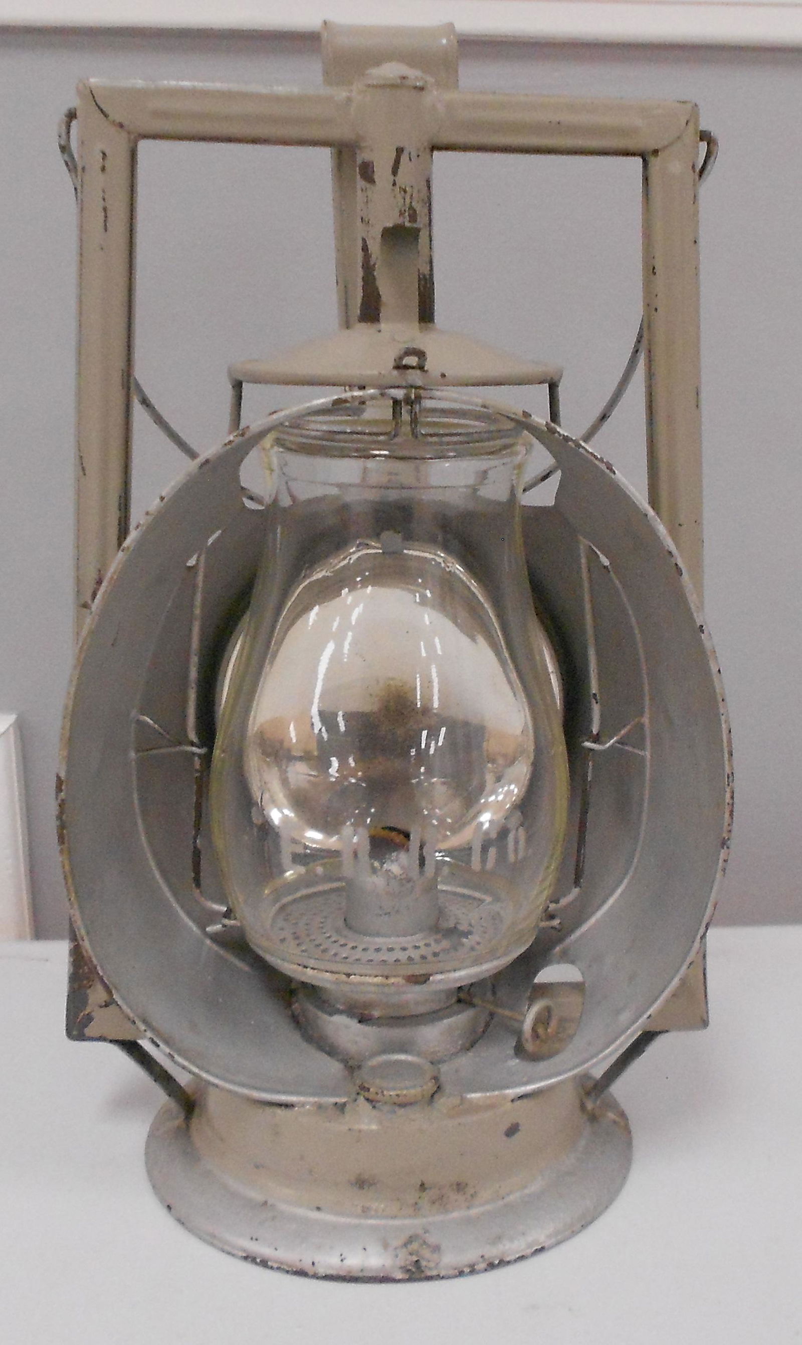 Erie Railroad - Dietz Acme Inspector's Lantern, ERRCo globe (1 of 5)