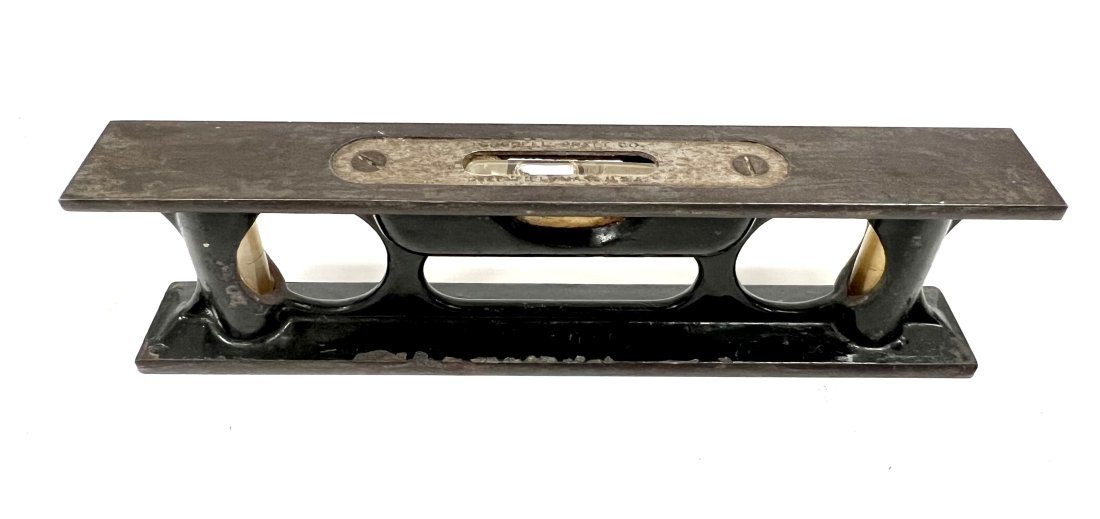 Goodell Pratt 6" level & double plumb. (1 of 3)