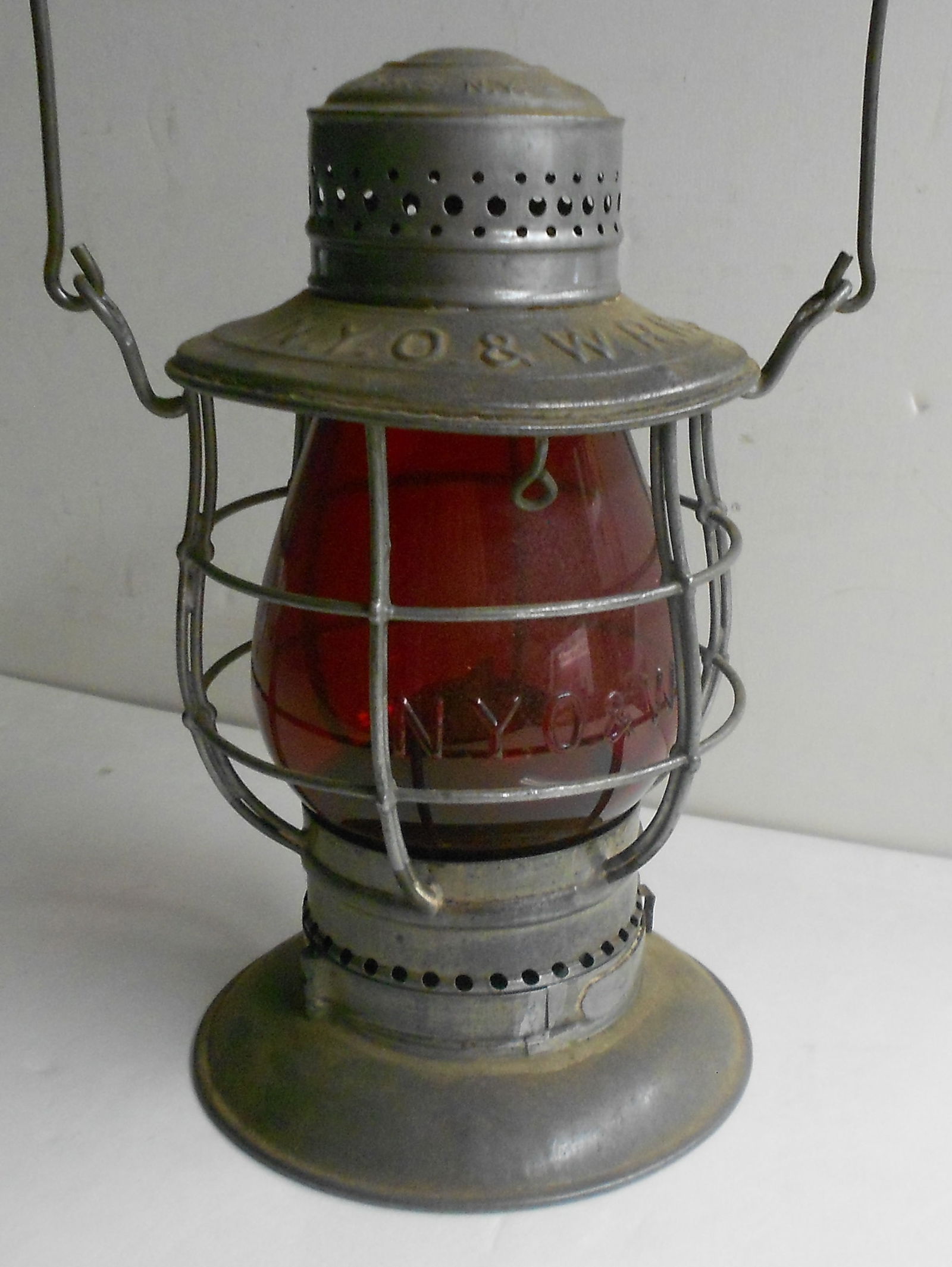 Dressel Steel Top Bellbottom NYO&W RR Red Cast 6" Globe (1 of 6)