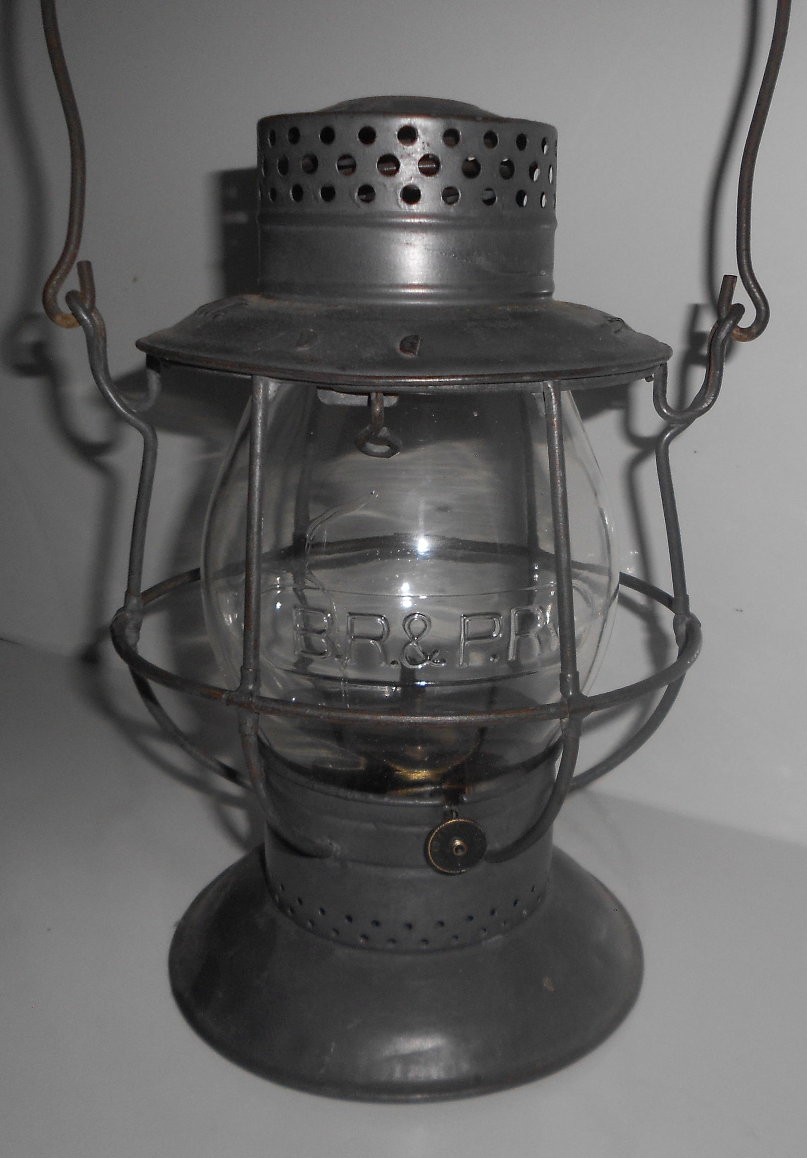 Dietz #39 Standard Bellbottom Lantern Clear Cast BR&PRR Globe (1 of 5)