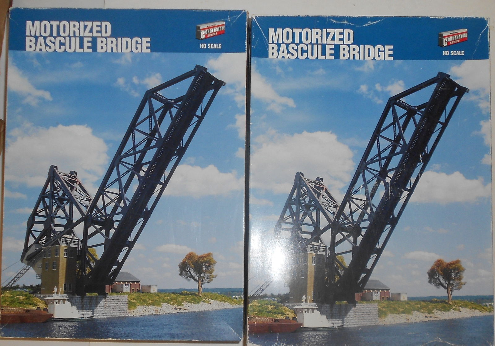 HO Scale Atlas Motorized Bascule Bridge Kits (2) (1 of 4)