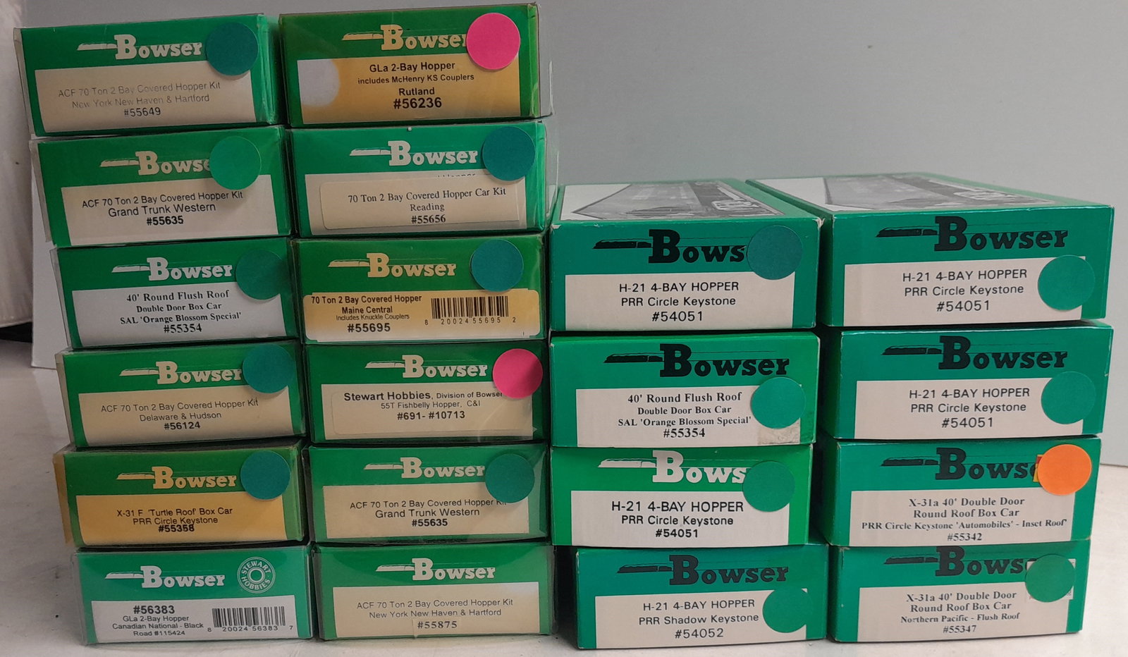 HO Scale Bowser Built Freight Car Kits (20) (1 of 3)