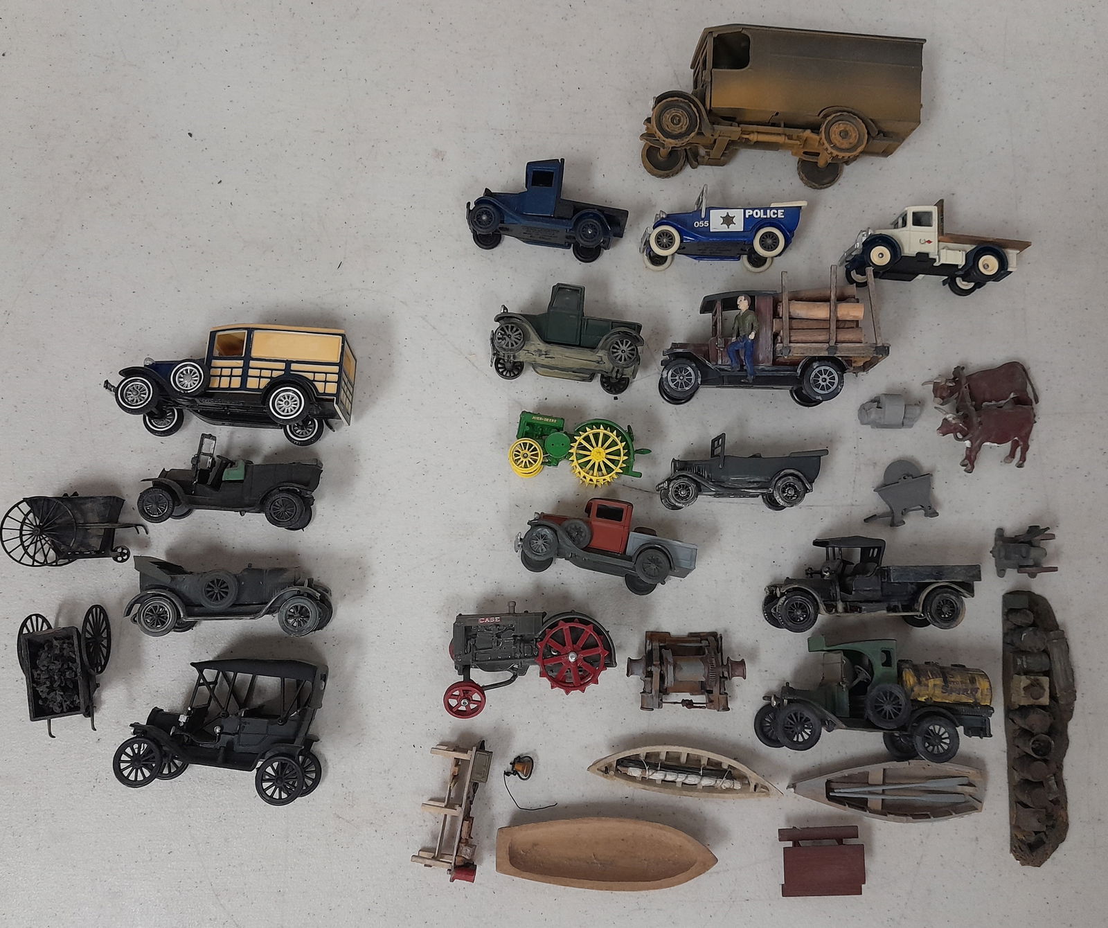 O Scale Built Vehicles and Detail parts Layout ready (1 of 4)