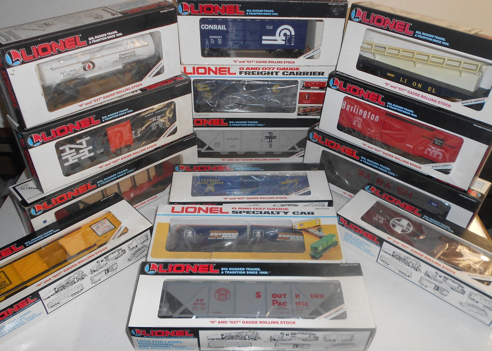 Lionel O Gauge Boxed Freight Cars (14) (1 of 3)