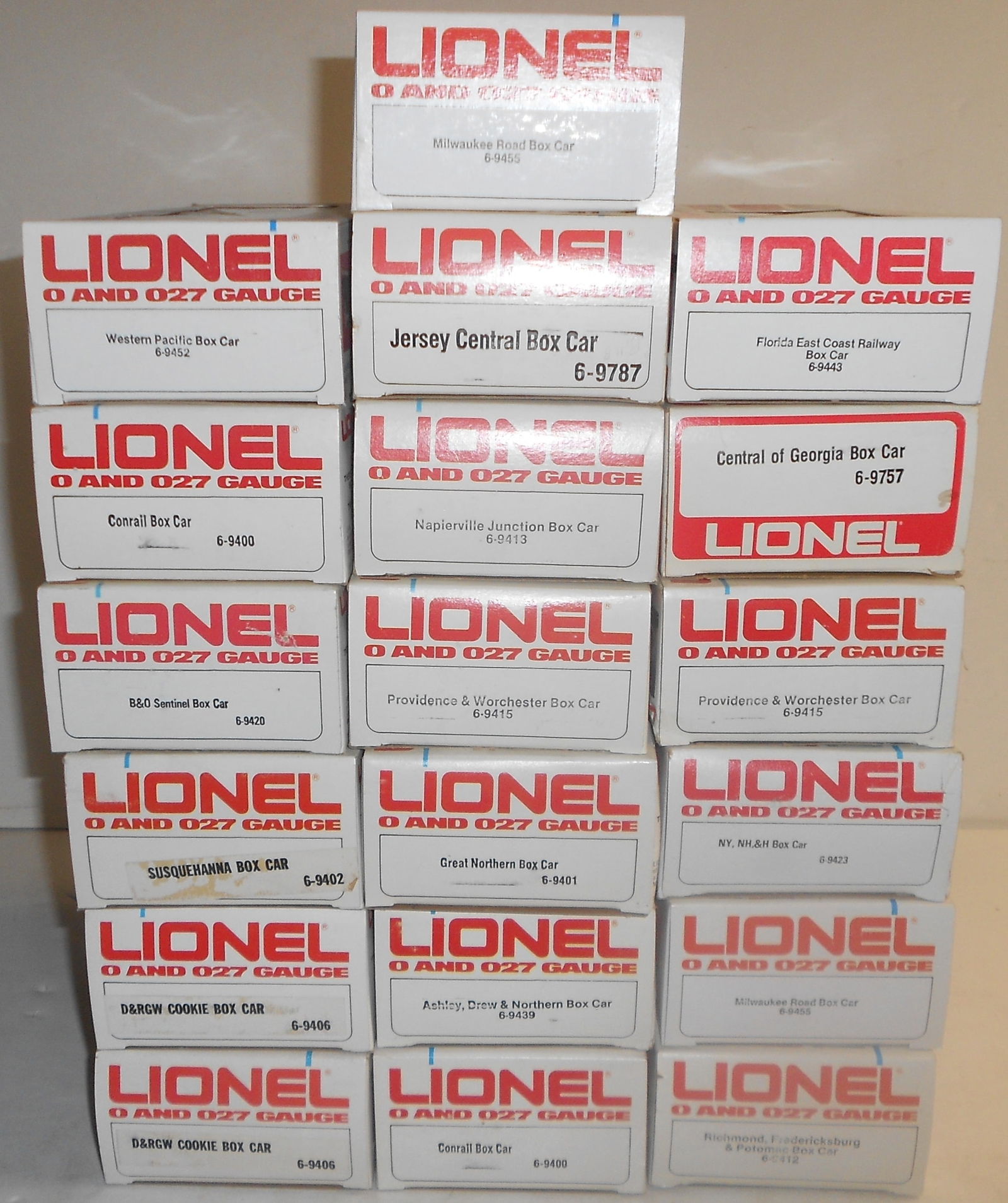 Lionel O Gauge Boxed Freight Cars (19) (1 of 1)