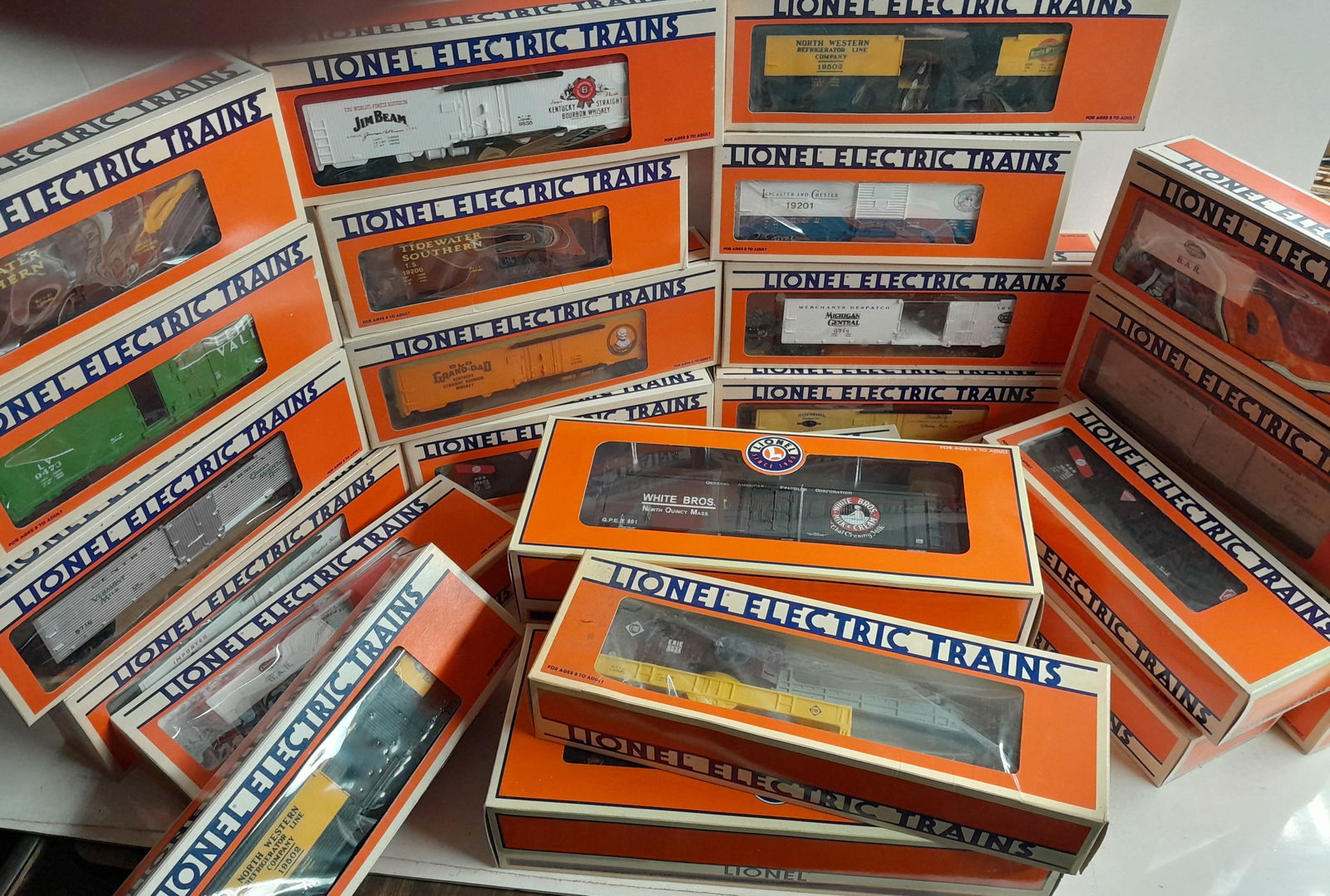 Lionel O gauge Freight Cars (21) (1 of 4)