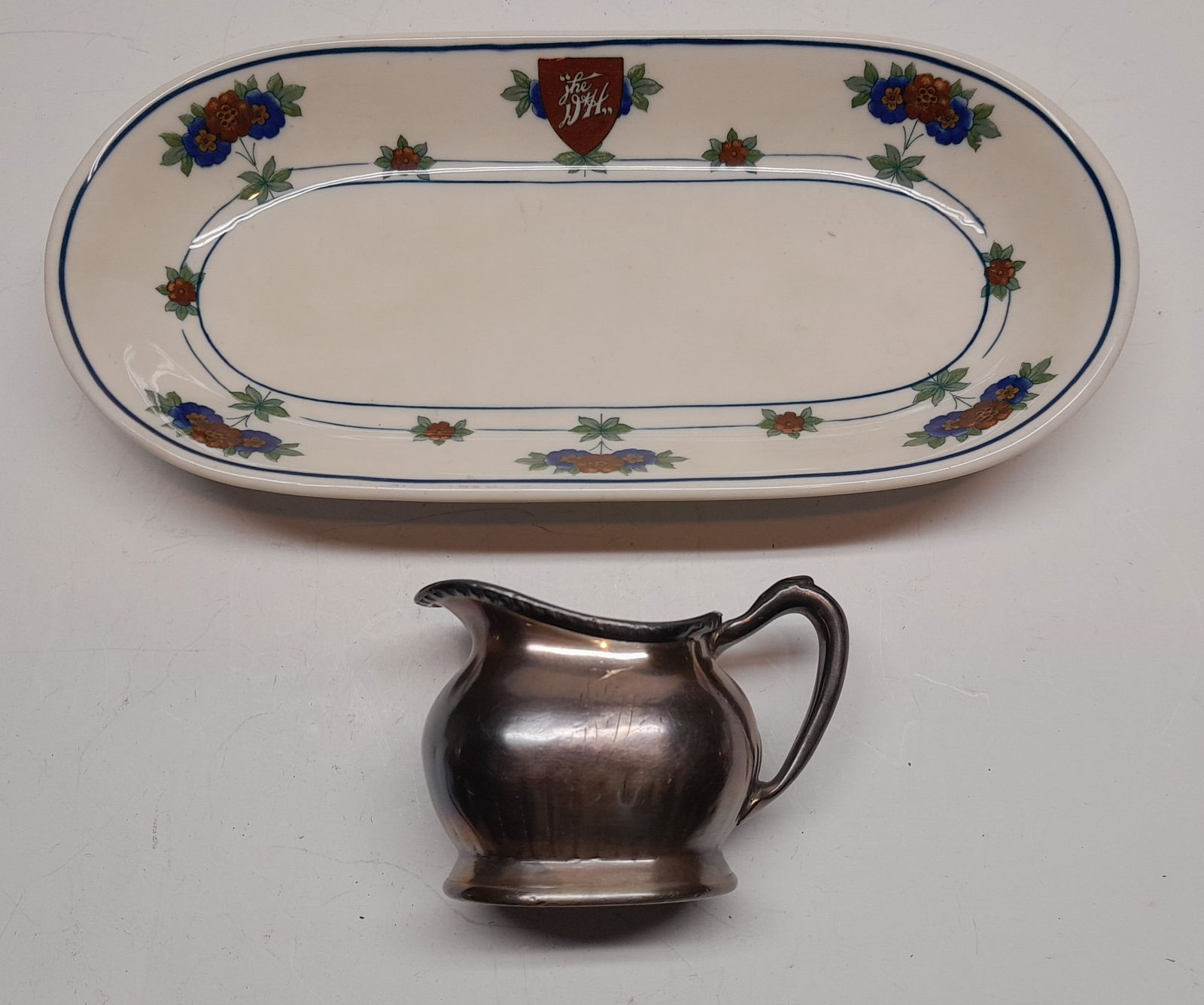 Delaware & Hudson (2) China Celery Tray, Silver Creamer (1 of 3)