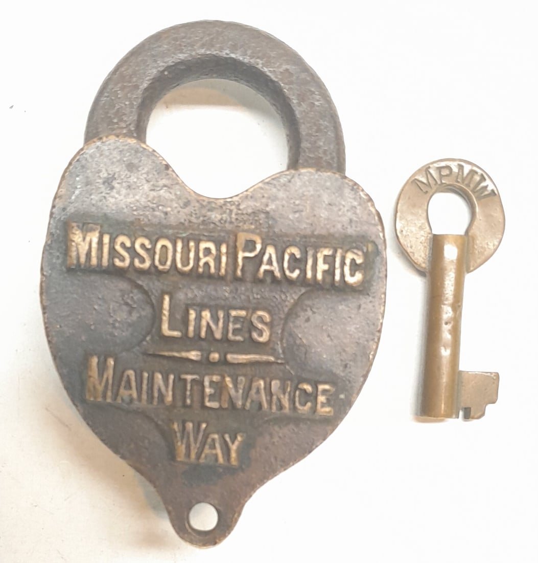 Missouri Pacific Lines Maintenance Way Brass Lock & Key (1 of 2)