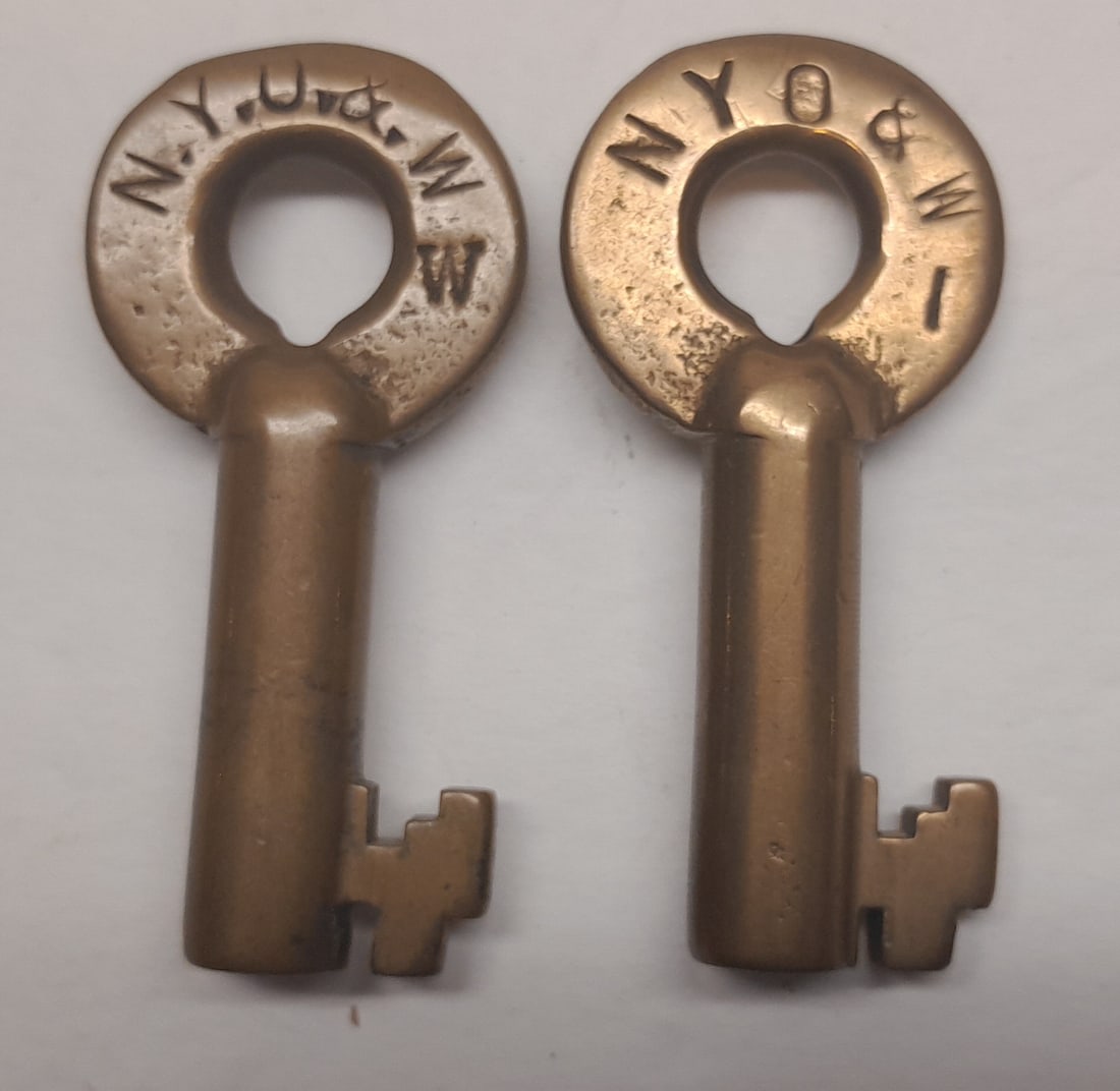 2 Adlake NYO&W RR Switch Keys "W" and "I" (1 of 2)