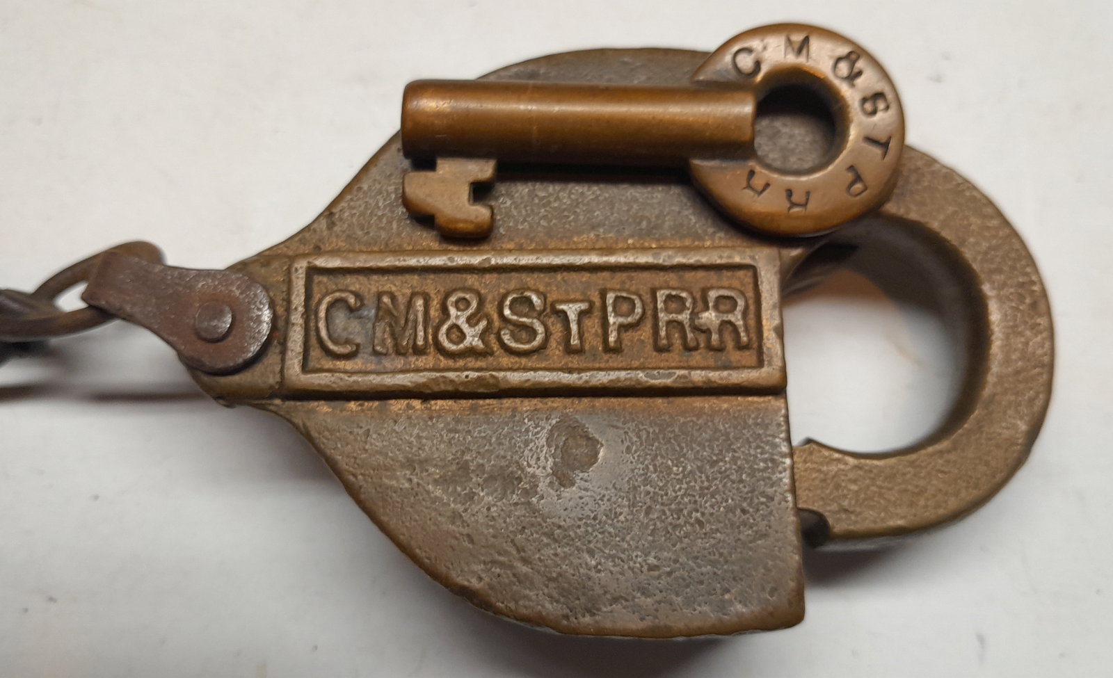 CM&StPRR Cast Drop Brass Lock & Key (1 of 2)