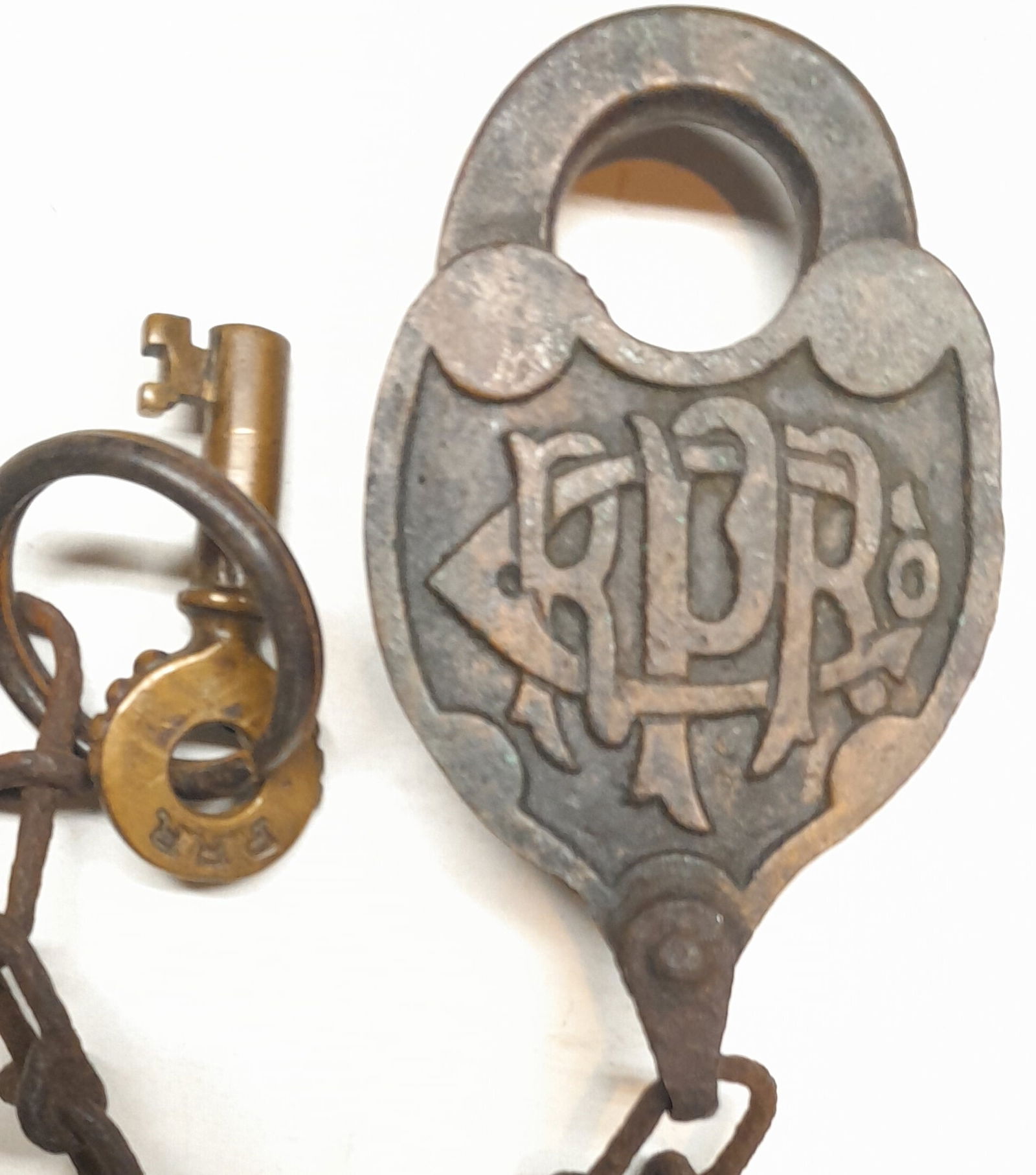 Pennsylvania Railroad Fancy Cast Back Lock & Key (1 of 3)