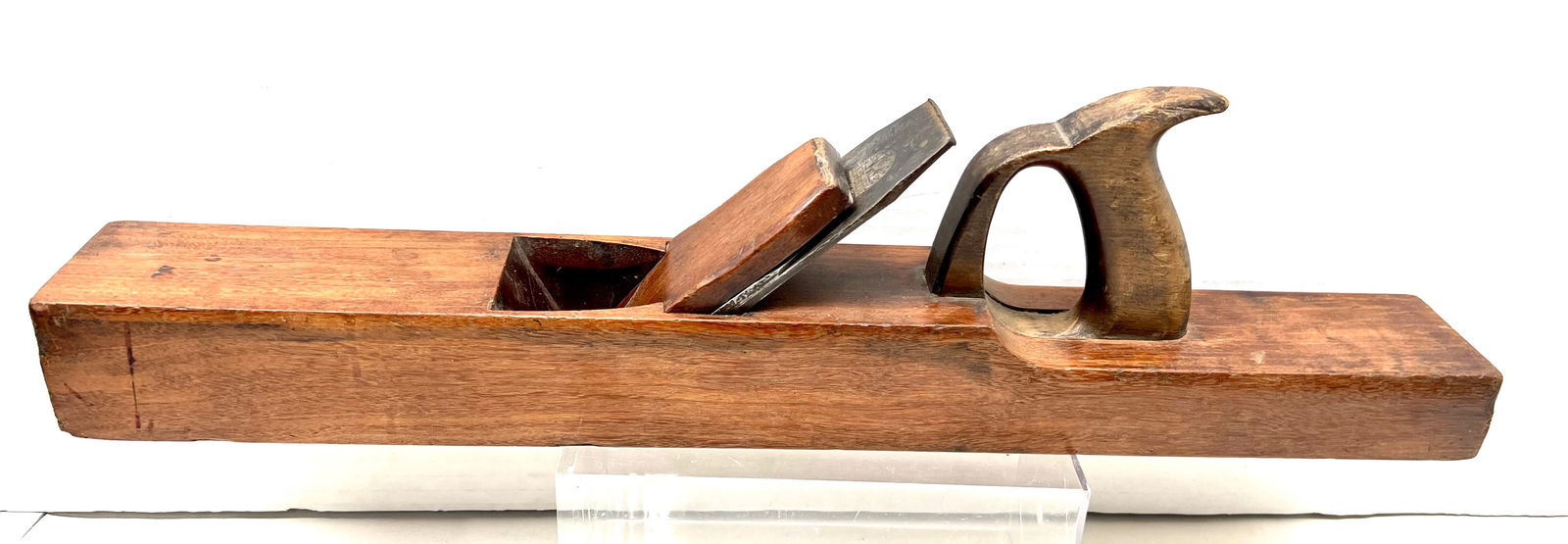 22" dense mahogany razee jointer: 22" dense mahogany razee jointer; made by a shipwright, tote has splinter.