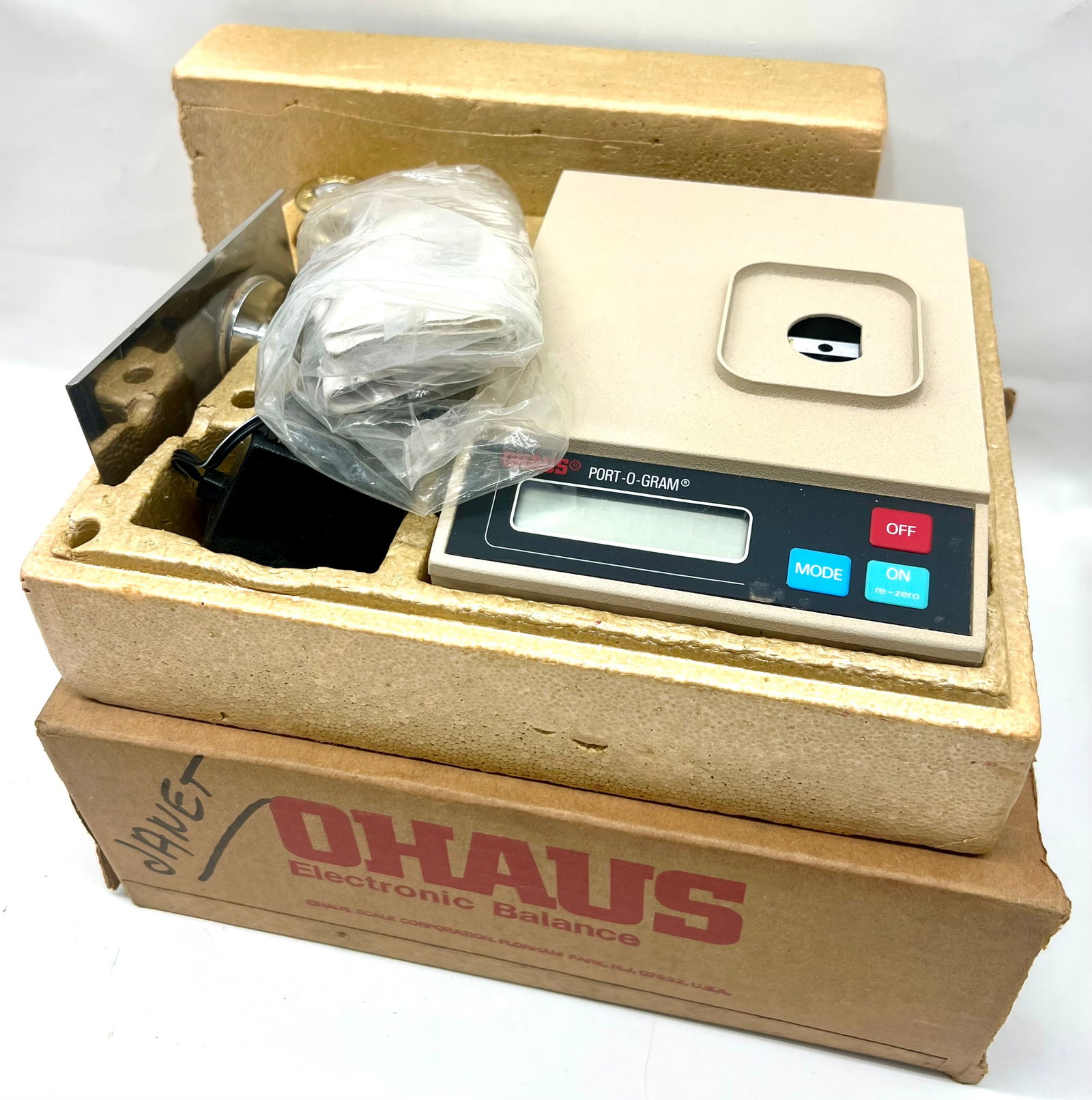 Ohaus Port-O-Gram scale (1 of 2)