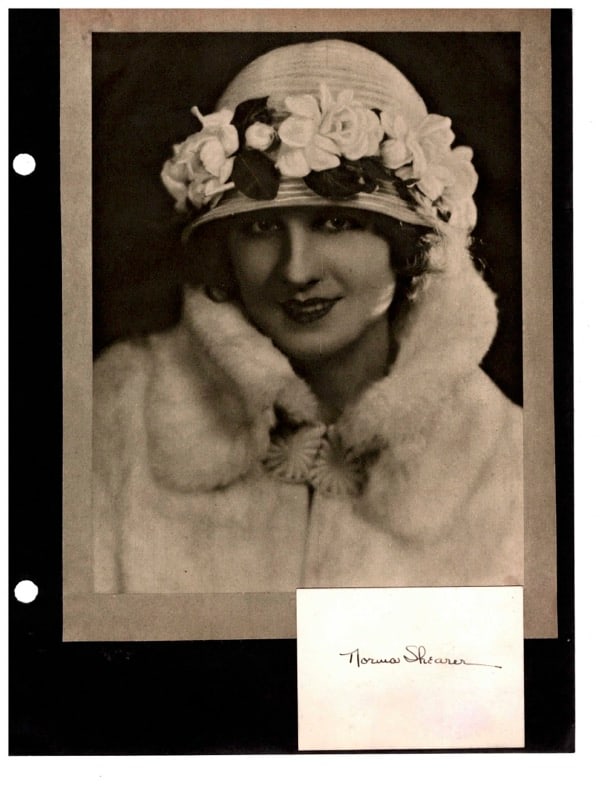 Norma Shearer Autogr. (1 of 1)