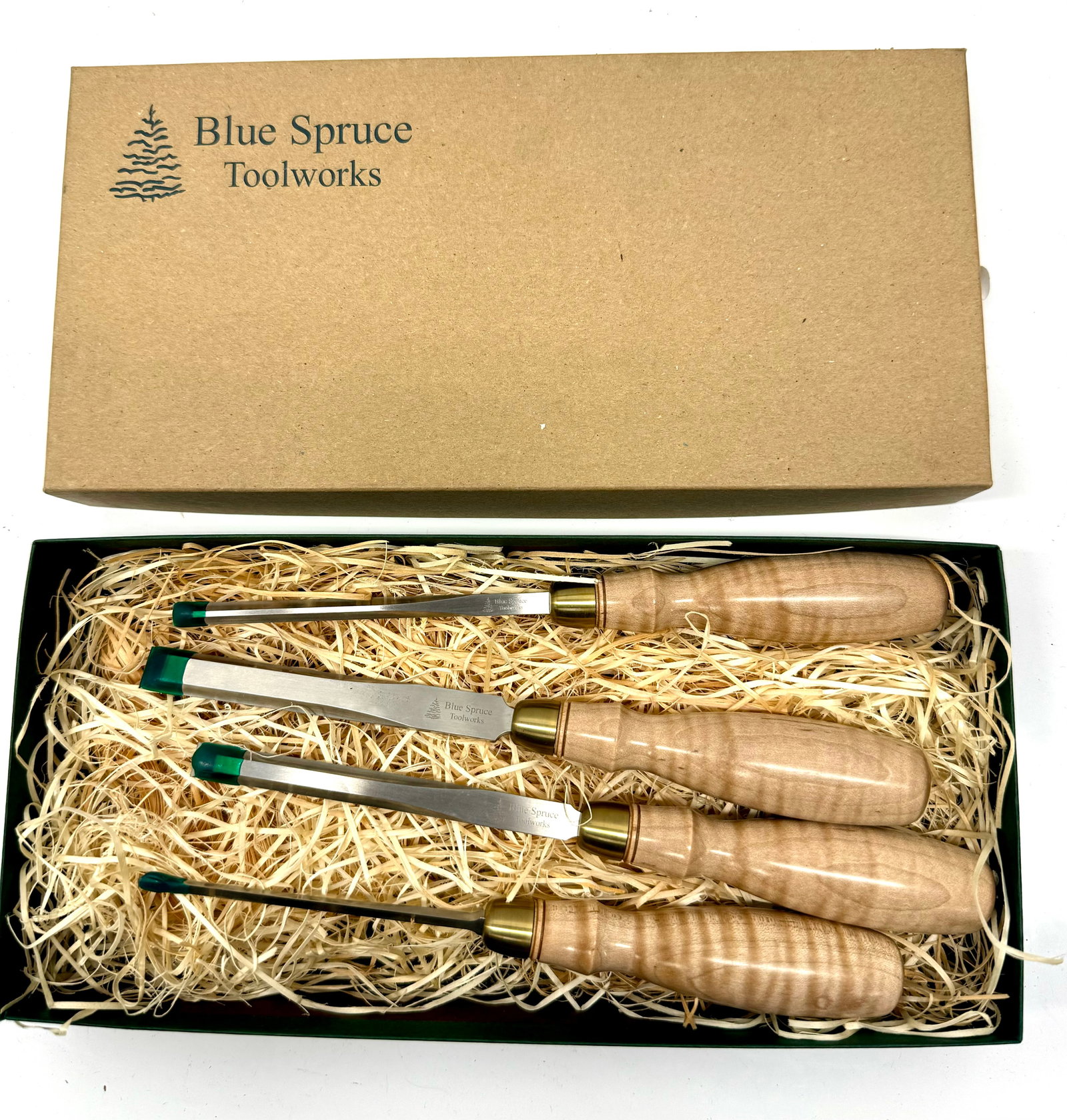 Blue Spruce boxed set of four bevel edge paring chisels (1 of 2)