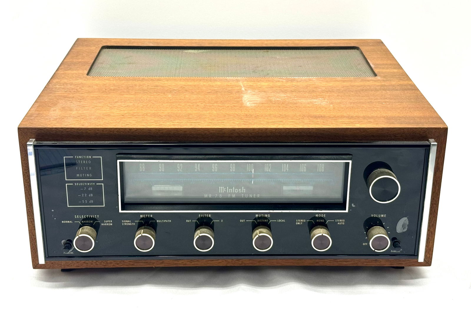 McIntosh MR 78 FM Tuner (1 of 4)