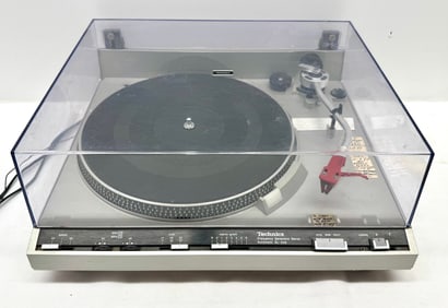 Technics Automatic SL-235 Turn Table