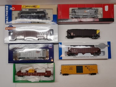 HO 8 cars - 6 boxed modern era Ready-to-run