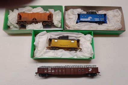 HO Scale 4 custom freight cars