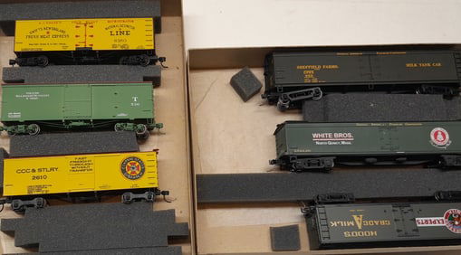 HO Scale 6 unused custom painted cars: 3 oldies, 3 milk