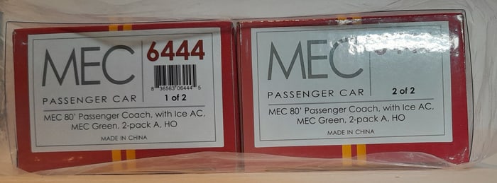 HO Scale Broadway Ltd MEC Pair of P70 Coaches #6425