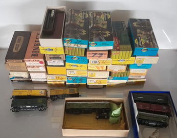 HO Scale 50+ Older Freight Car Kits 8 Unstarted