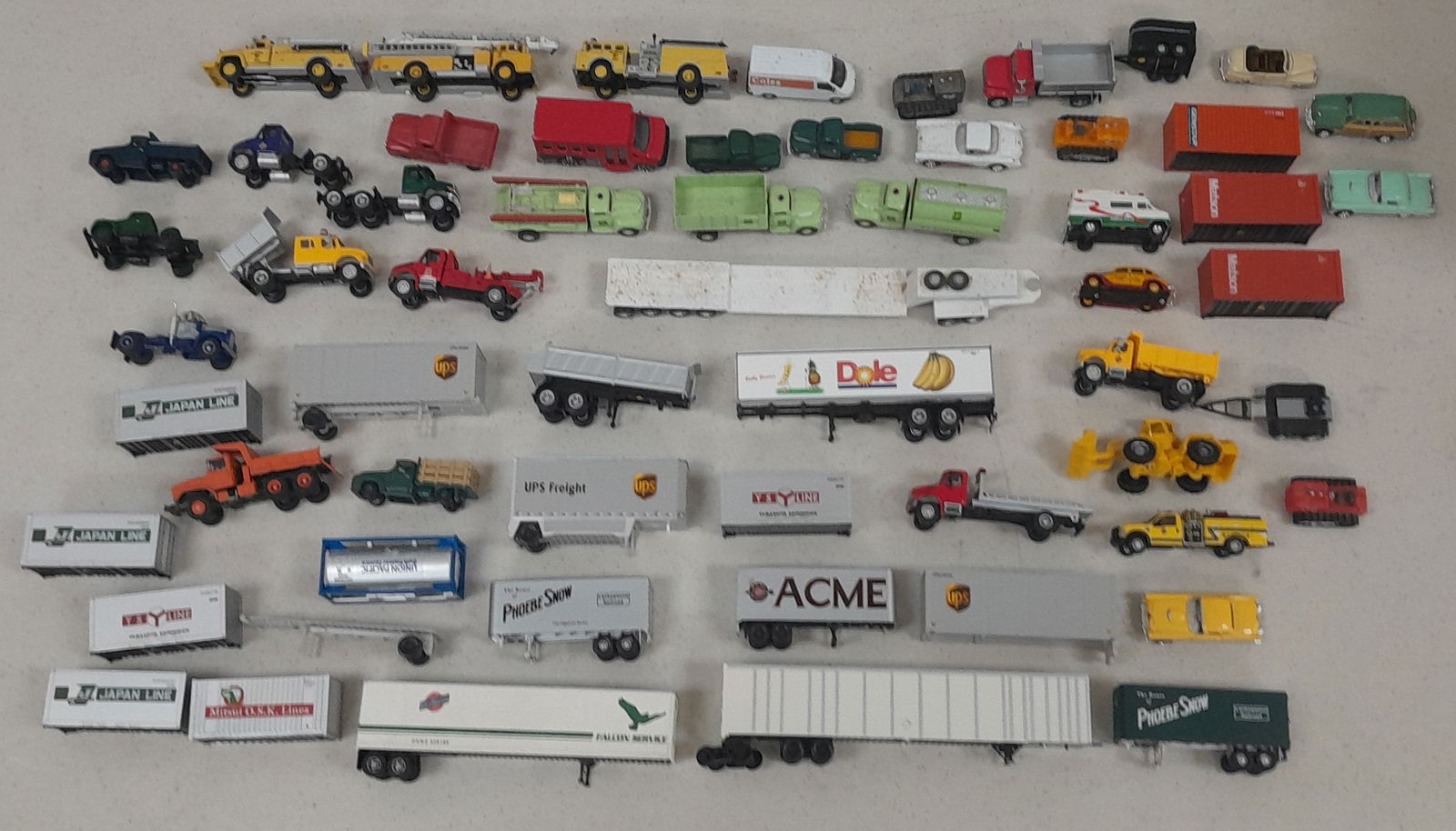 HO Scale Loose Vehicles and Trailers (65+-) (1 of 4)