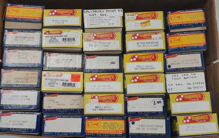 HO Scale Carton of 30 Roundhouse Freight Car Kits
