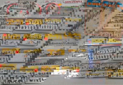 HO Scale Packaged Figures (27+-)