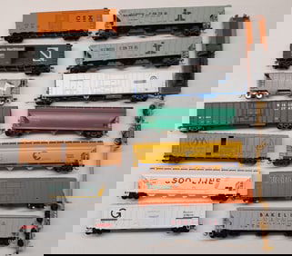 HO Scale loose modern era freight and MoW cars (16)